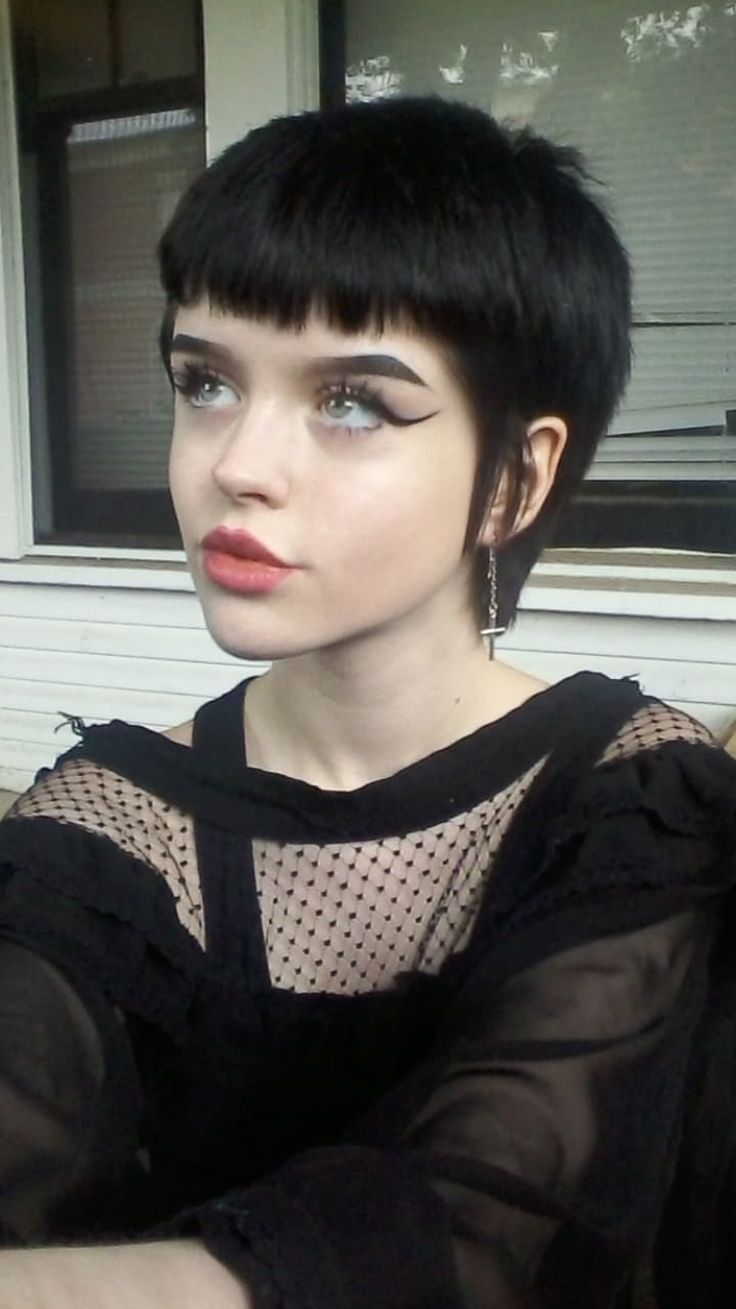 gothic hairstyles
Short Hair with Baby Choppy Bangs