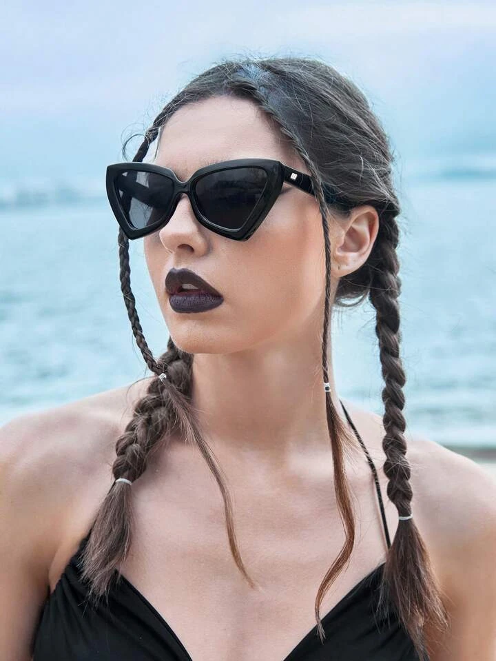 Cat Eye Glasses goth with glasses
