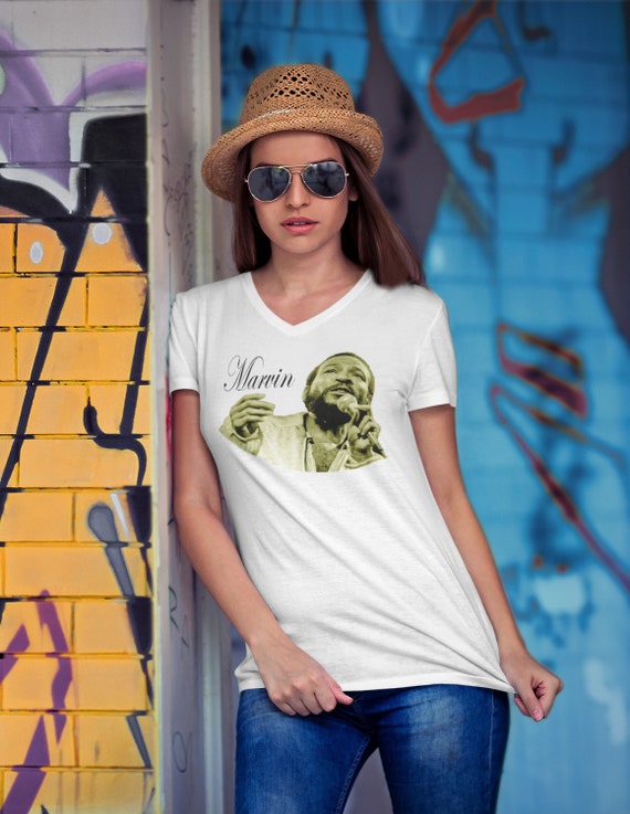 women graphic tees